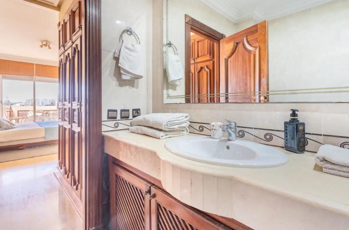 Elite De Luxe * Casablanca
